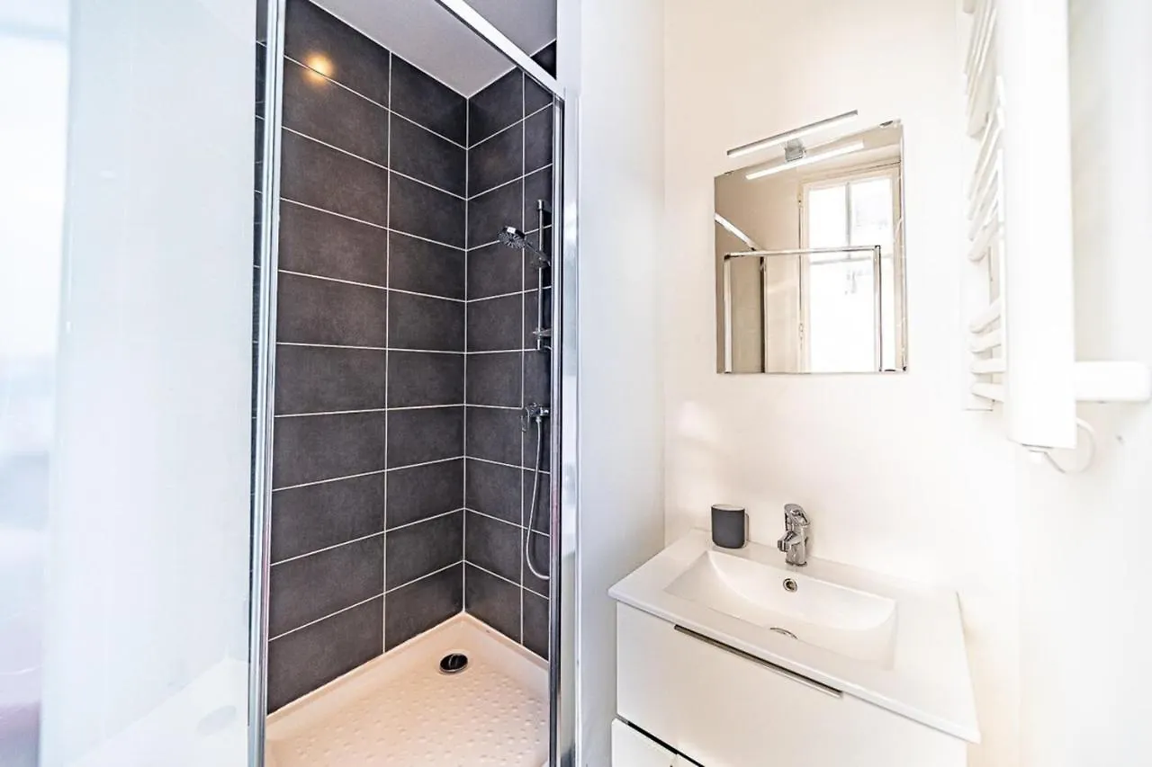 Le Petit George Gouy - Studio Metro Debourg Apartment Lyon